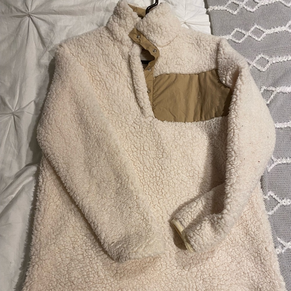Cream and brown women’s quarter button fleece